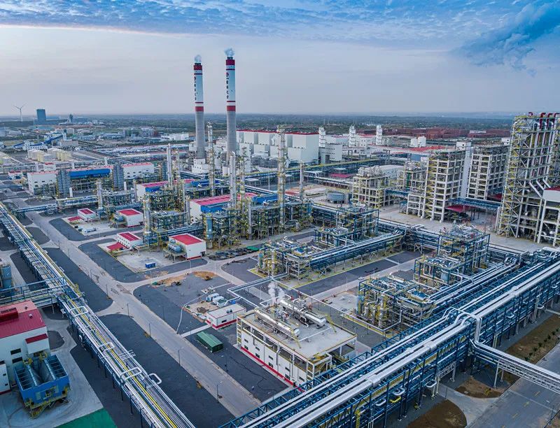 華陸公司陜煤榆林化學(xué)項(xiàng)目全面中交并投料試車一次成功