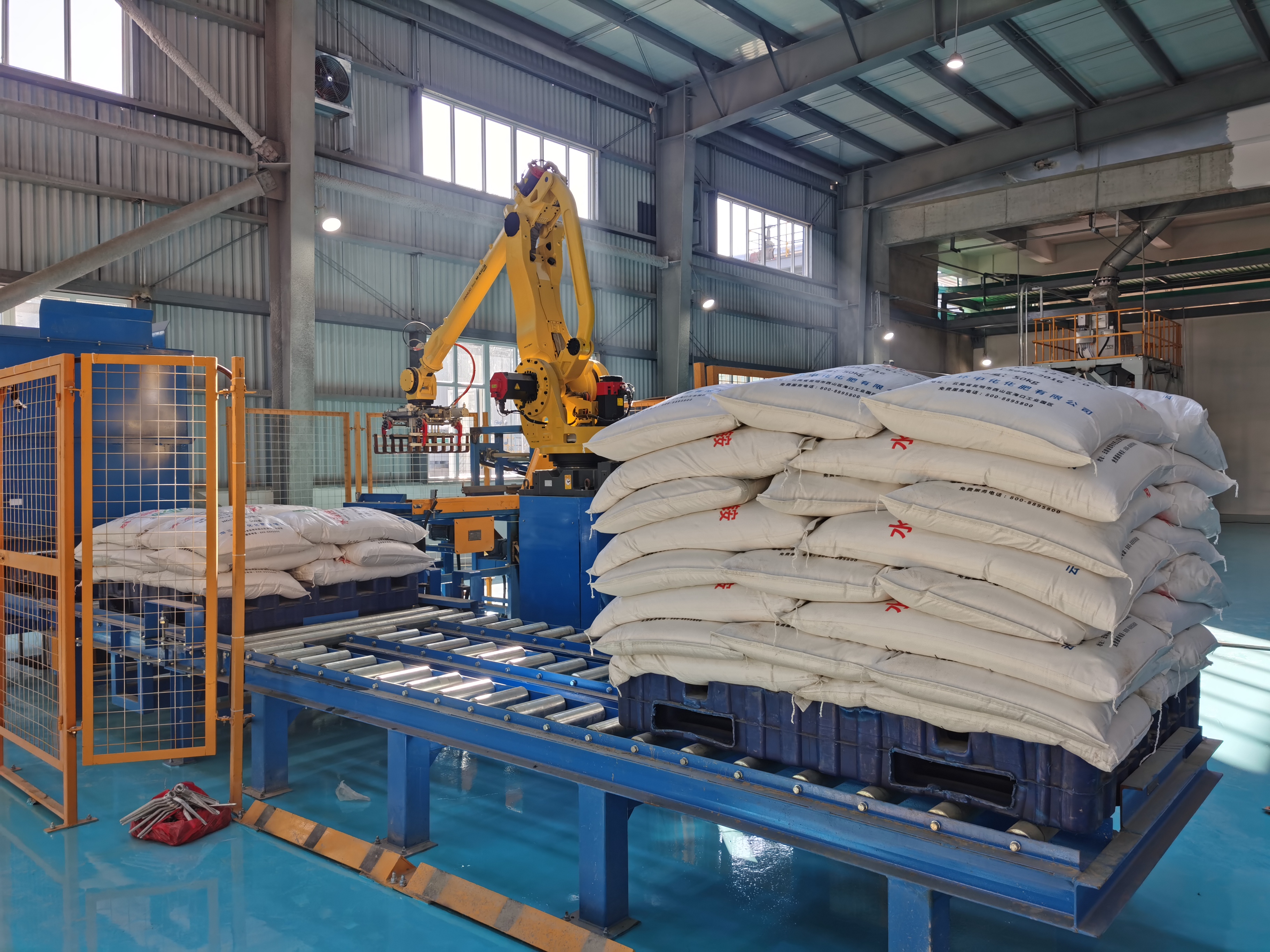 東華科技總承包的云南三環(huán)電池用磷酸二氫銨項目全流程開車成功并產(chǎn)出合格產(chǎn)品