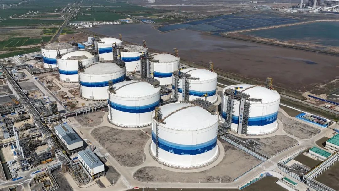 海油石化工程牽頭總承包的6座LNG儲罐主體施工完成