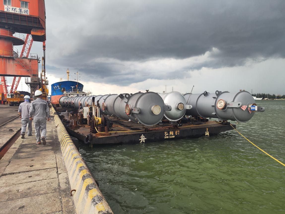 廣西華誼能源化工DMC回收項(xiàng)目核心設(shè)備順利到港