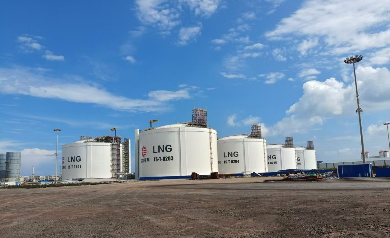 海油石化工程拿下首個系統外27萬方LNG儲罐接收站 工程總承包